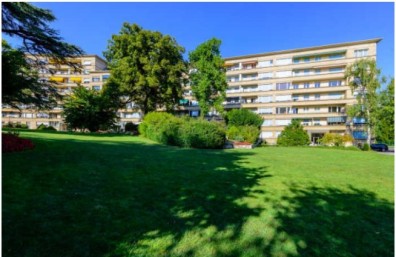 Superbe appartement rénové de 4.5 pièces dans un cadre verdoyant à proximité du lac