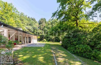 Quartier résidentiel – Villa avec potentiel